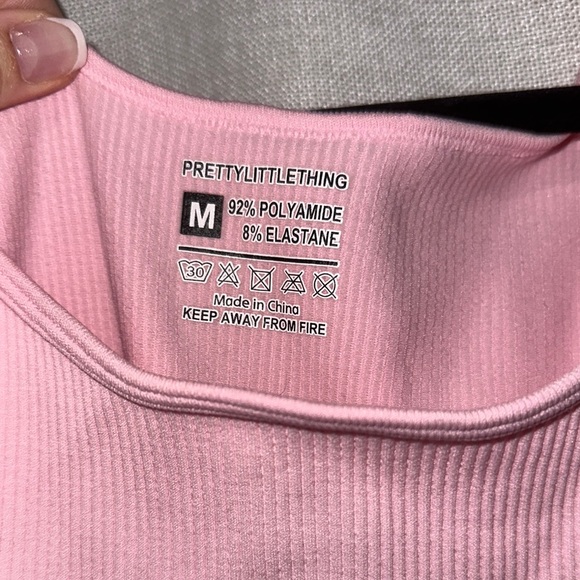 PrettyLittleThing Light Pink Ribbed Top - Picture 2 of 4